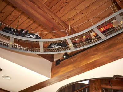 Vas mika življenje v 27 metrov visokem vodnem stolpu? Višine vas ne sme biti strah