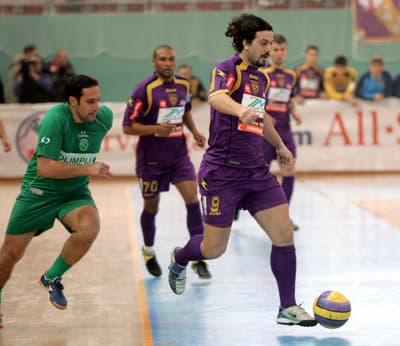 6. januar 2008, Maribor - Lukna - Zimska nogometna liga - Maribor: Bežigrad Olimpija - Od leve: Aleš Čeh, Cardozo Fernandes Nilton in Zlatko Zahovič, ki nikoli v nogometni karieri ni zaigral v vijoličastem.