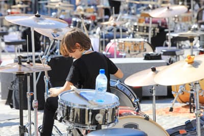 Marko Soršak - Soki in 100 bobnarjev na Glavnem trgu v Mariboru