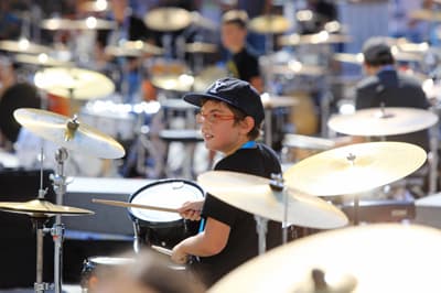 Marko Soršak - Soki in 100 bobnarjev na Glavnem trgu v Mariboru