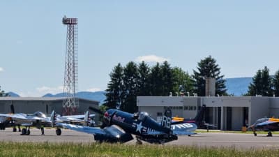Leteči biki zaključili predsezonski trening, drug za drugim zapustili mariborsko letališče
