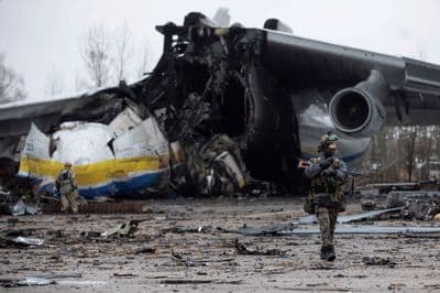 Tako uničeno je največje tovorno letalo na svetu, edinstveni Antonov AN-225
