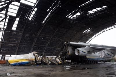 Tako uničeno je največje tovorno letalo na svetu, edinstveni Antonov AN-225

