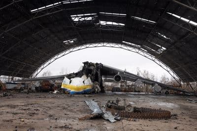 Tako uničeno je največje tovorno letalo na svetu, edinstveni Antonov AN-225
