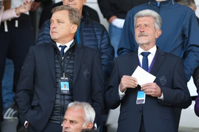 Igralec Lutkovnega gledališča Ljubljana in sodelavec Špas teatra Jernej Kuntner je sin Toneta Kuntnerja, ki je bil dolga leta član igralskega ansambla MGL. 