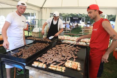 Tako zabavno je bilo na letošnjem Večerovem pikniku v Skokah