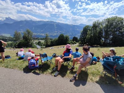 (FOTOGALERIJA) Nova vrhunska predstava Pogačarja in domišljija navijačev, ki nima meja