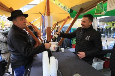 (GALERIJA) Mošta ni več, samo še vino! Takšno je vzdušje na največjem martinovanju v državi