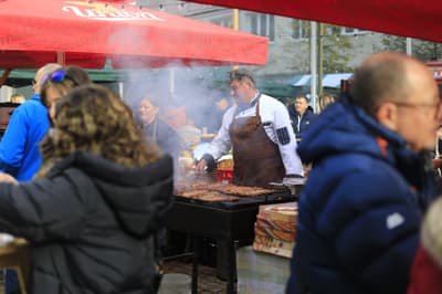 (GALERIJA) Mošta ni več, samo še vino! Takšno je vzdušje na največjem martinovanju v državi