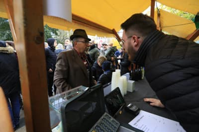 (GALERIJA) Mošta ni več, samo še vino! Takšno je vzdušje na največjem martinovanju v državi