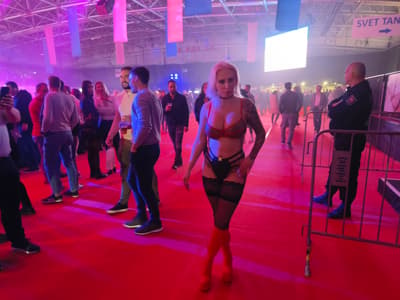 Hrvaška porno zvezda Sweet Mery.