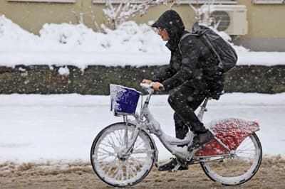 Mbajk očitno deluje