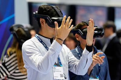 Organizator je pričakoval, da bo letošnji MWC obiskalo več kot sto tisoč ljudi. 