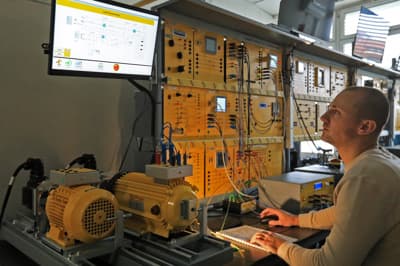 Dogodek na mariborski fakulteti: FERI povezuje!