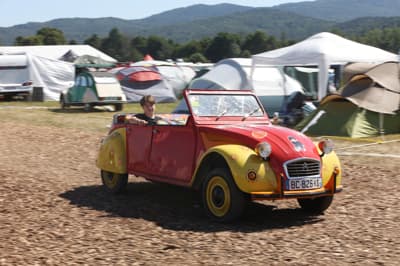 V Postojni so se zbrali spački z vseh koncev sveta