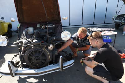 V Postojni so se zbrali spački z vseh koncev sveta