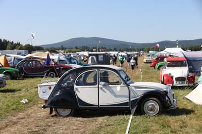 V Postojni so se zbrali spački z vseh koncev sveta