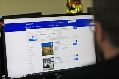 Platforme spreminjajo slovenski turizem: Kje je delež rezervacij prek platform najvišji?