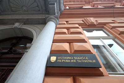 Vrhovno sodišče izpodbija del Šutarjevega zakona - razlog so tatvine