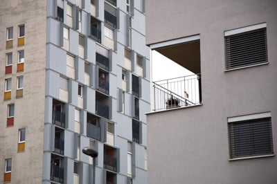 Konflikt na Bližnjem vzhodu podražil stanovanjske kredite v Evropi in ZDA