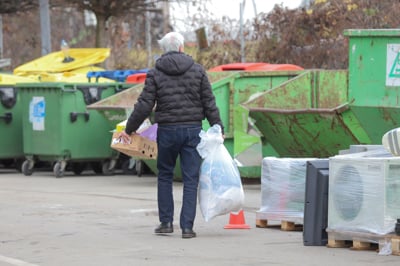 Snaga prilagodila urnike storitev za praznične dni