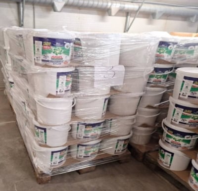 Zasežene štiri tone pralnega praška: Kdo bo prekinil verigo prodaje ponarejenih detergentov?