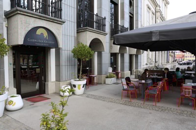 (FOTO) Za ta legendarni mariborski lokal iščejo novega najemnika