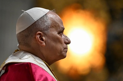 Papež svetovnim voditeljem: Čas je za mir