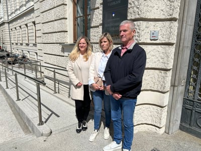 Zaradi posledic vnetja sinusov pacientka umrla, svojci so prepričani, da so za to krivi zdravniki