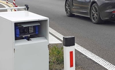 Policisti so prehitrega voznika ustavili in oglobili: Namesto dovoljenih 130 po avtocesti s 188 kilometri na uro