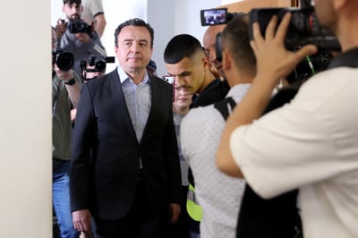 Na Kosovu glede na vzporedne volitve znova največ glasov stranki premierja Kurtija