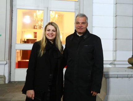 Javna dražba in neposredna pogodba: Kako je potekala prodaja občinske hiše in zemljišč podjetju župana Arsenoviča