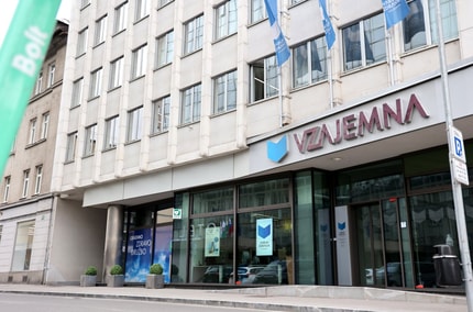 Vzajemna pred borzo in burno skupščino. Koliko delnic vam pripada?