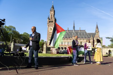 Se bo Slovenija pridružila tožbi Južne Afrike? Rok se izteče danes