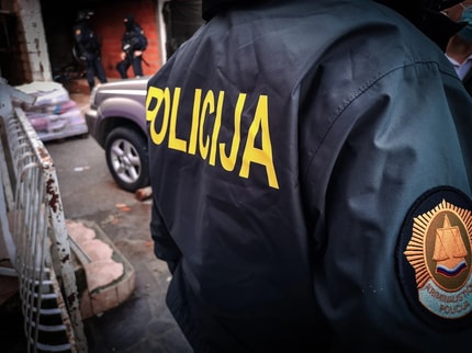 Policijska kamera ni posnela ključnega trenutka. Kaj je šlo narobe?