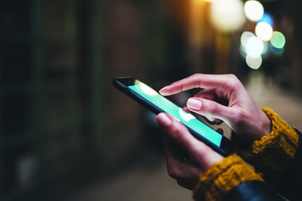 (KOMENTAR) Izziv, večji od všečne ideje