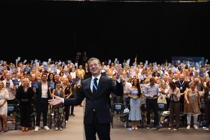 (ANALIZA) Gibanje Svoboda pred koncem mandata: Prilagodljivost pri oblikovanju politik in Golobova nepremišljenost