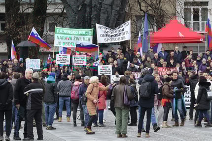 Kmetje in ministrstvo bližje dogovoru