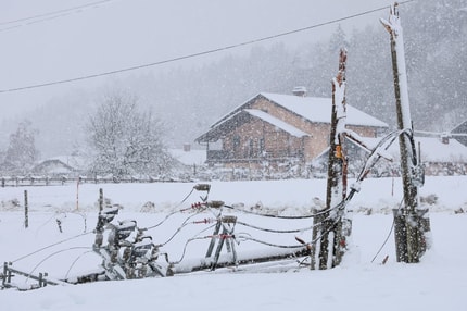 (FOTO) Elektro Maribor: "To so nepojmljive razmere. Traja lahko še nekaj dni"
