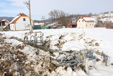 Kako brez elektrike in vode? "Znajdemo se. Prespali smo pri prijateljih"