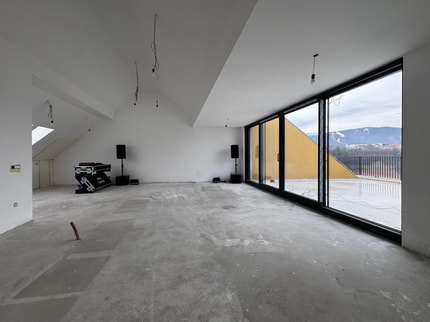 (FOTO) Prenova v središču Maribora: Na Vodnikovem trgu sedem novih stanovanj