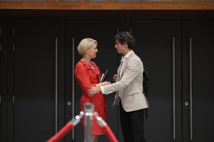 Kandidati na volitvah: Bitka leve sredine v centru Ljubljane, desni spopad v Ajdovščini, znani igralec za Kordiša