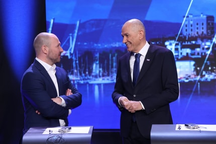 NSi je znova servilna do SDS: "Za preživetje so prodali svoj pedigre, svojo preteklost"