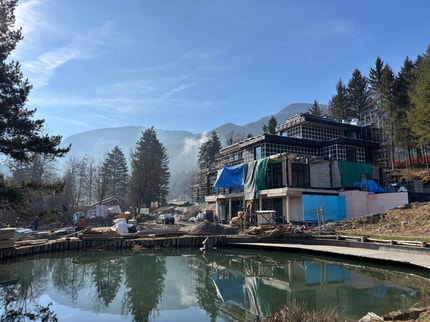 (FOTO) Turizem na Koroškem v zagonu: Poleti nova hotela na Rimskem vrelcu in v Črni