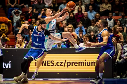 (ODZIVI) Klemen Prepelič: Družini v Dubaju nisem mogel pomagati, lahko pa sem ekipi