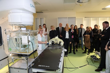 (FOTO) Obisk ministrice za zdravje: Kako kaže novim investicijam v UKC Maribor