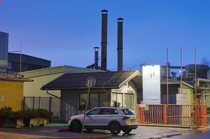 Velika preiskava zaradi korupcije: Kriminalisti so bili tudi na sedežu vladajoče Svobode. Kaj so iskali tam?