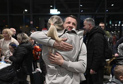 Zunanje ministrstvo o evakuaciji z Bližnjega vzhoda: "Kakšni sedeži na posameznem letalu so bili tudi prosti ..."