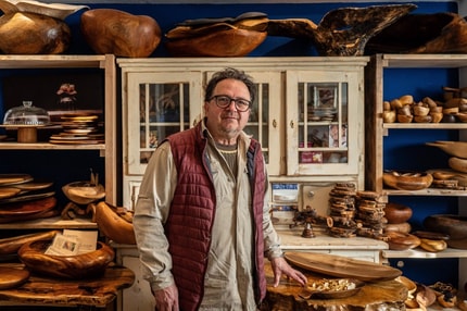 (FOTO IN VIDEO) Rafael Košec Tekavc: "Les te sam vodi, ko ga oblikuješ"