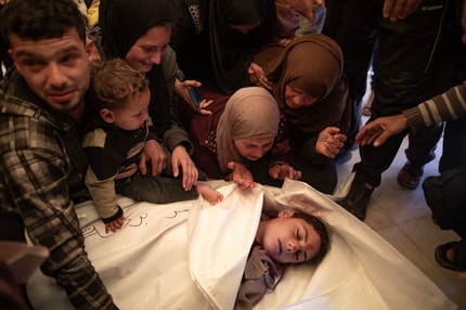 (ANALIZA) Kako se spoprijeti s tesnobo v labirintu nepredvidljivega sveta? Koristno je vedeti, na kaj lahko vplivamo